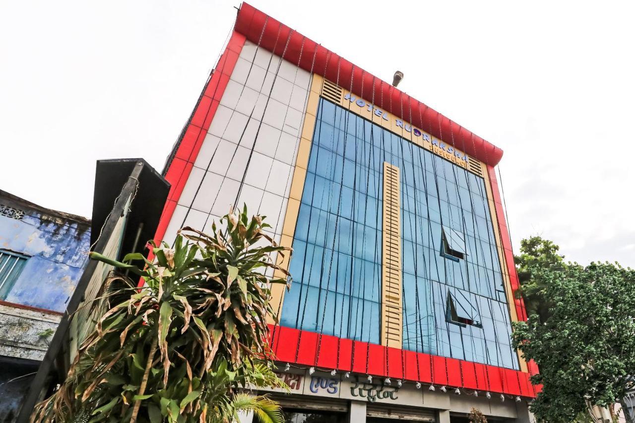 SPOT ON 47191 Hotel Rudraksh Residency Sidhauli Buitenkant foto